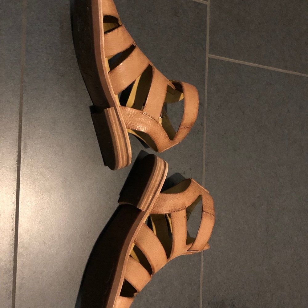 Kork-Ease Gladiator - image 4